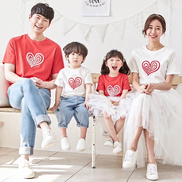 <font color="ffffff">[Family short T-shirts & family look]<br></font> family heart and round short T-shirts 20B02/ family look, family photo outfit<font color="red"><b> </b></font>